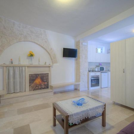 Trulli La Piazzetta By Rentbeat Apartment Cocolicchio Bagian luar foto