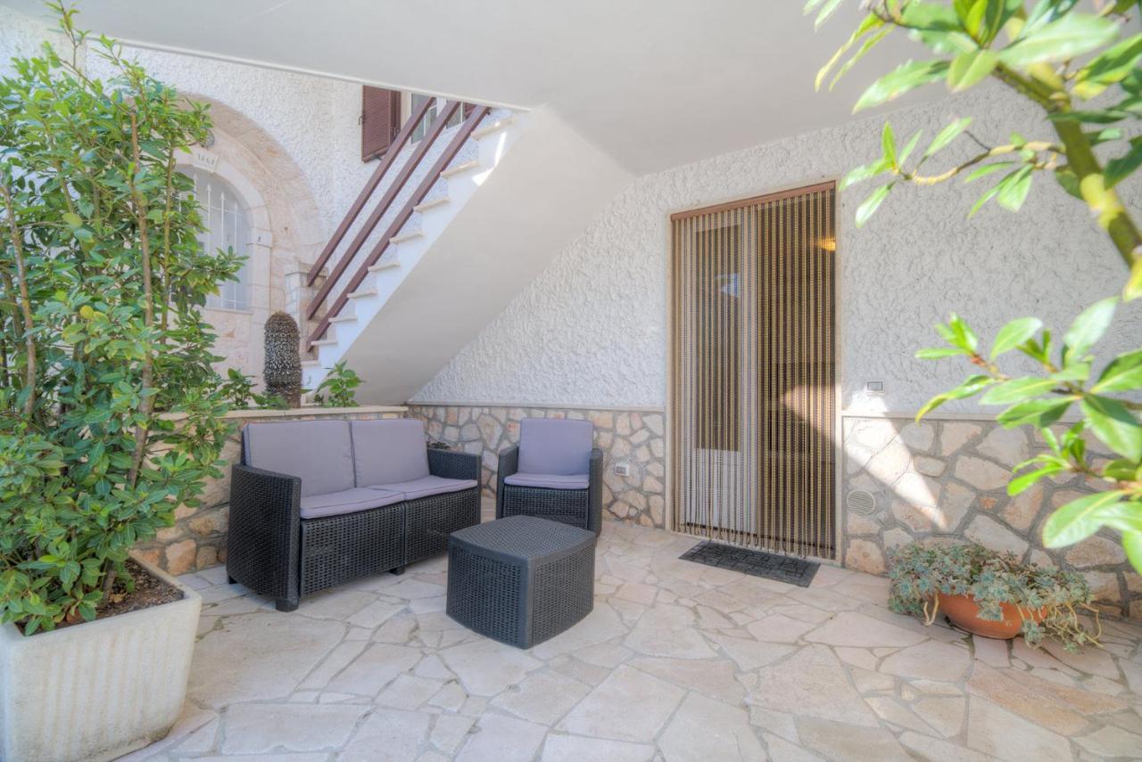 Trulli La Piazzetta By Rentbeat Apartment Cocolicchio Bagian luar foto