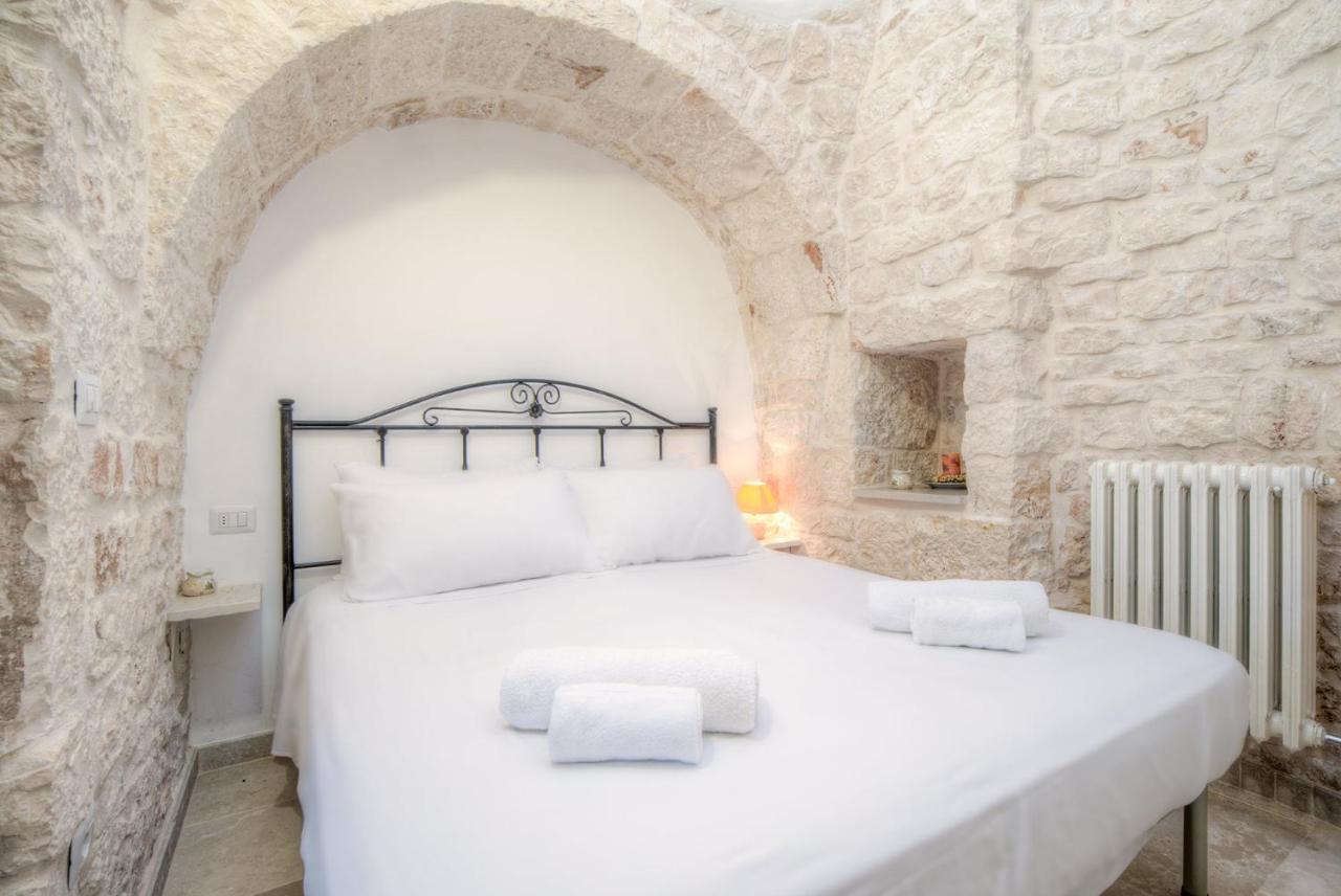Trulli La Piazzetta By Rentbeat Apartment Cocolicchio Bagian luar foto